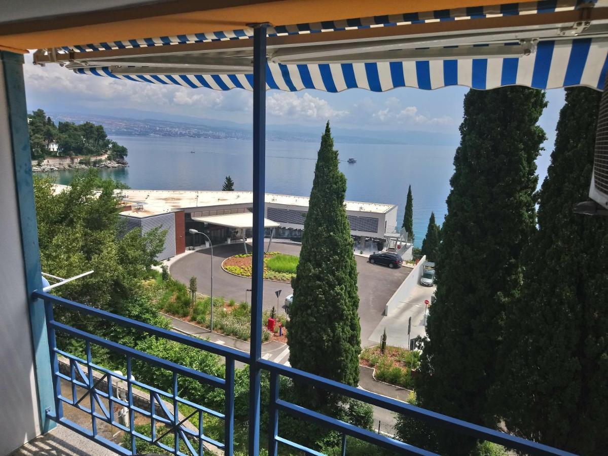 Apartments Alyssa Ičići Esterno foto