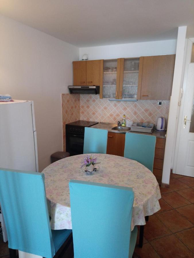 Apartments Alyssa Ičići Esterno foto
